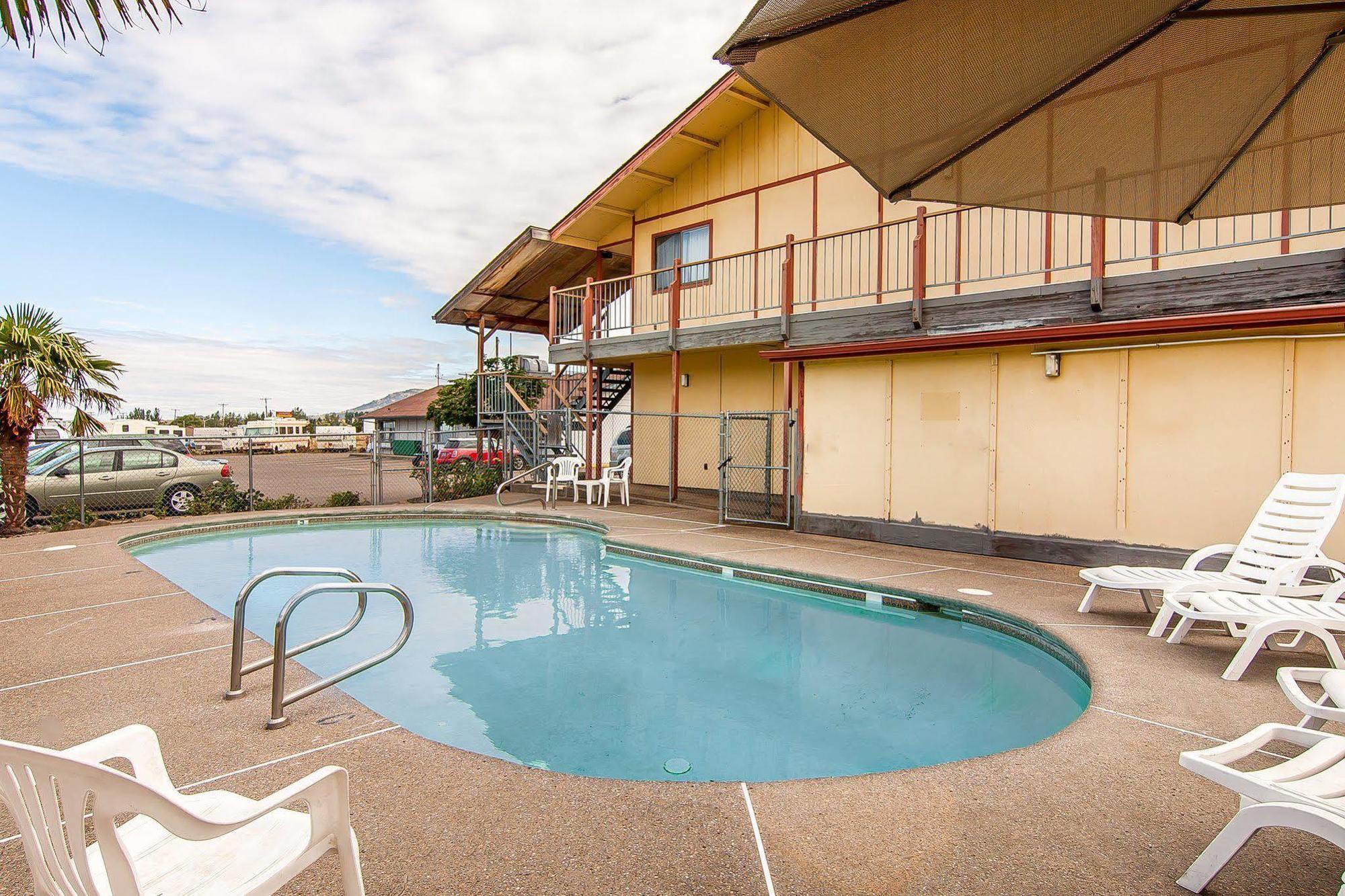 Econo Lodge Ашленд Экстерьер фото